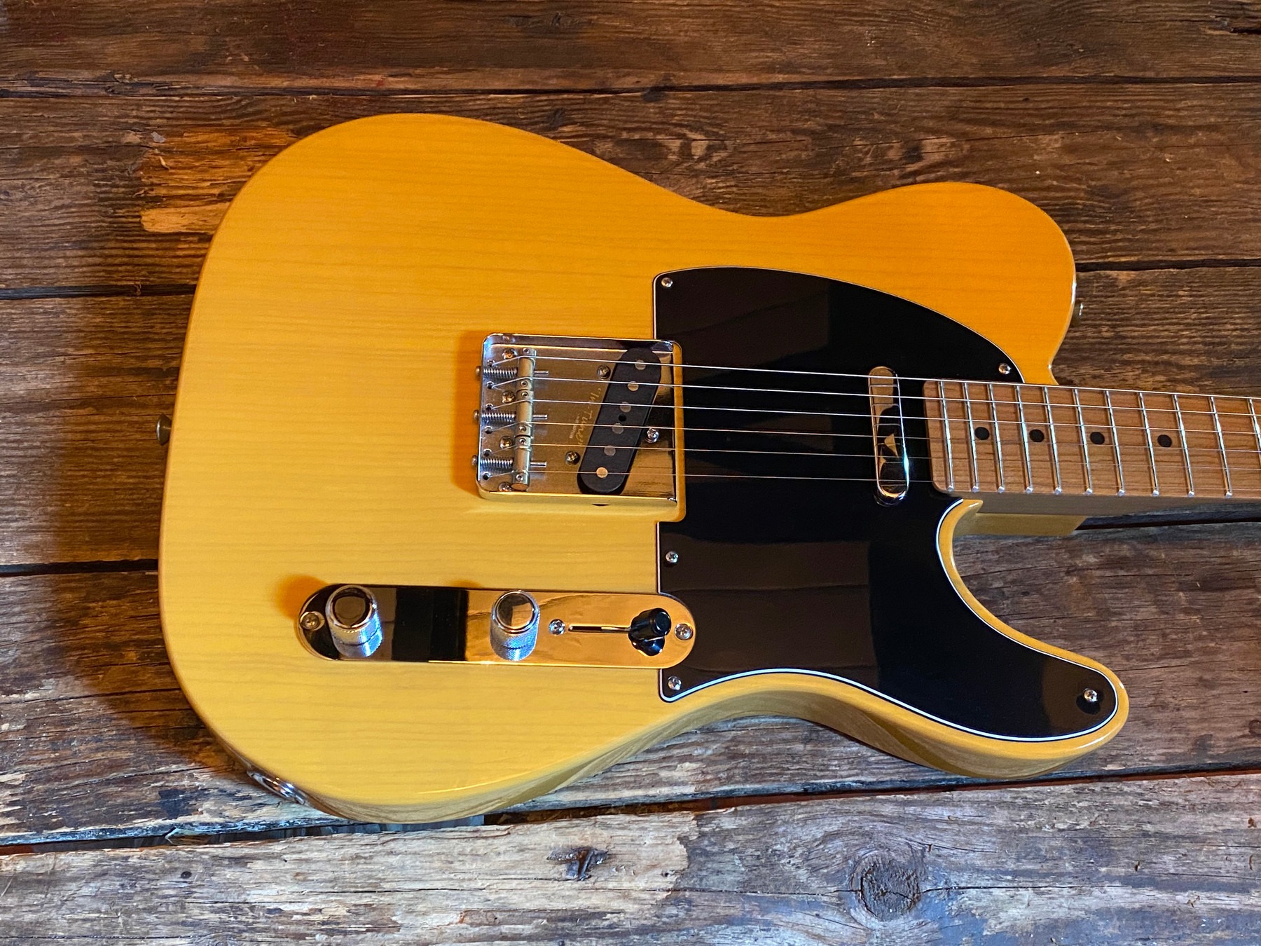 Guitar repaired at London Guitar Repairs — photo 18